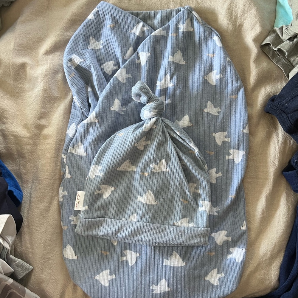 Mama Coco Baby Cocoon Blue Doves